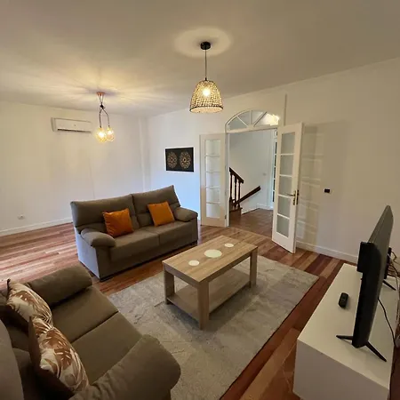Дом отдыха Vencejos, Amplia Casa Con Terraza Y Vistas, Ideal Familias, Amigos O Grupos Лас-Пальмас-де-Гран-Канария