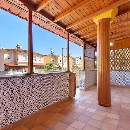 Дом отдыха Vencejos, Amplia Casa Con Terraza Y Vistas, Ideal Familias, Amigos O Grupos Лас-Пальмас-де-Гран-Канария